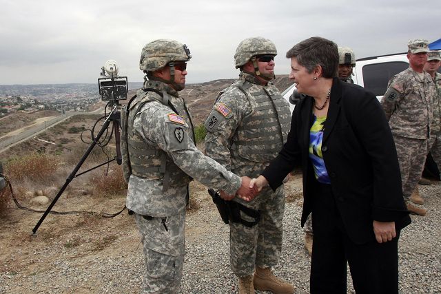 Disminuyen arrestos en la frontera