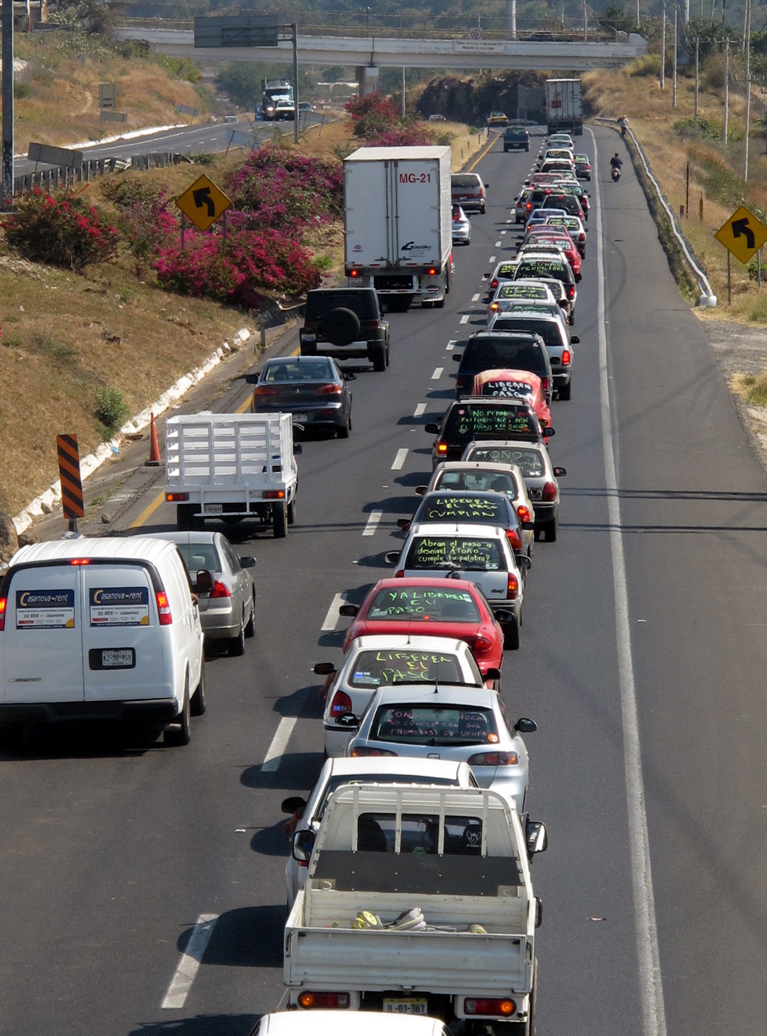 M&eacute;xico pide a migrantes retornar en caravanas por seguridad