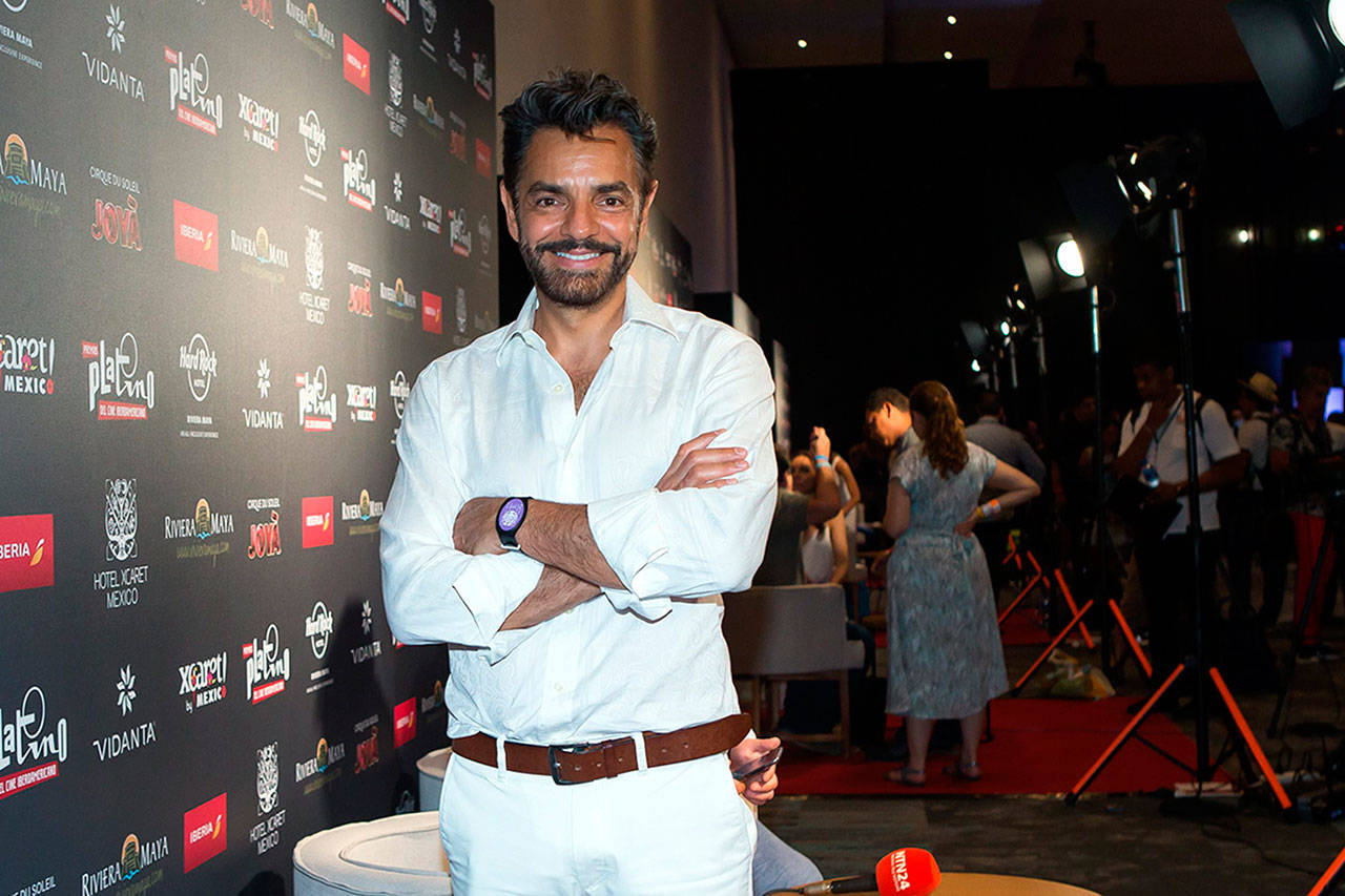 Invita Academia de Cine de EU a Derbez