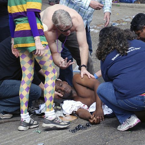 Seis heridos en tiroteo durante desfile del Mardi Gras