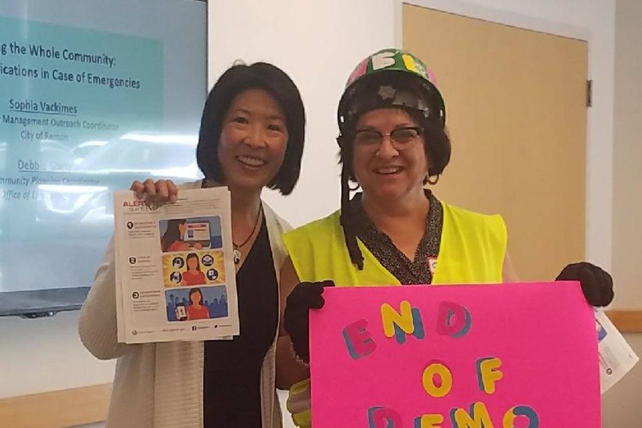 Hablando con Toda la Comunidad