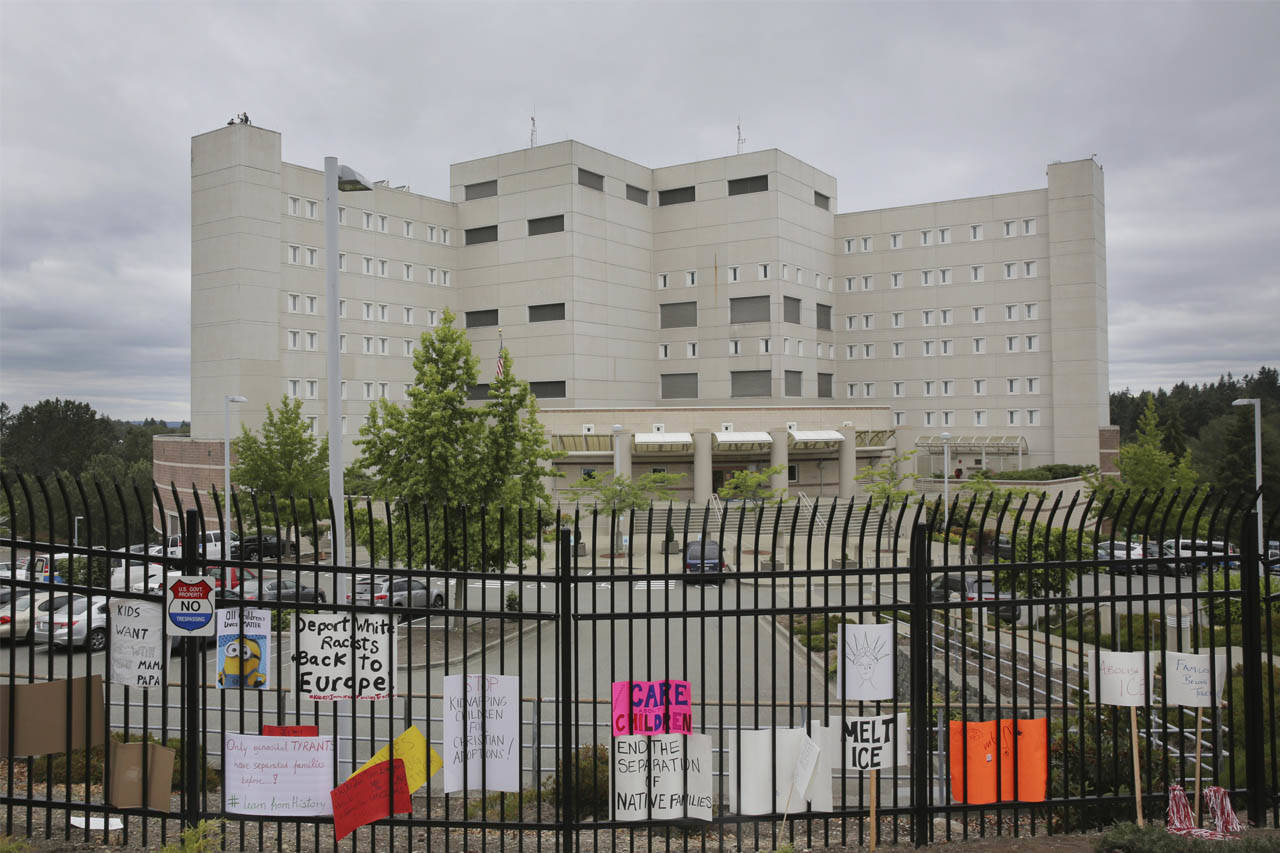 (Genna Martin/seattlepi.com via AP)