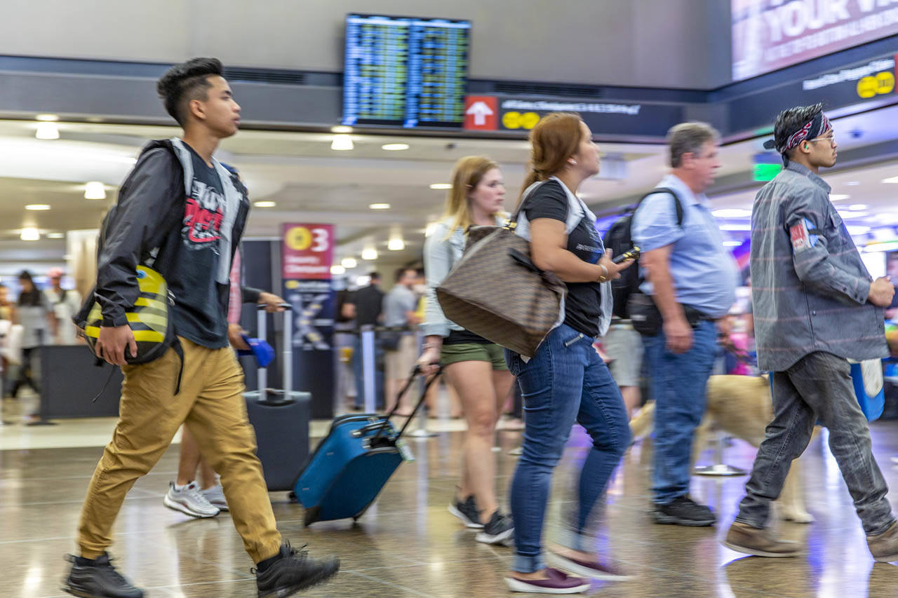El Puerto de Seattle: Puerta de Entrada Para Comercio y Oportunidades para Inmigrantes