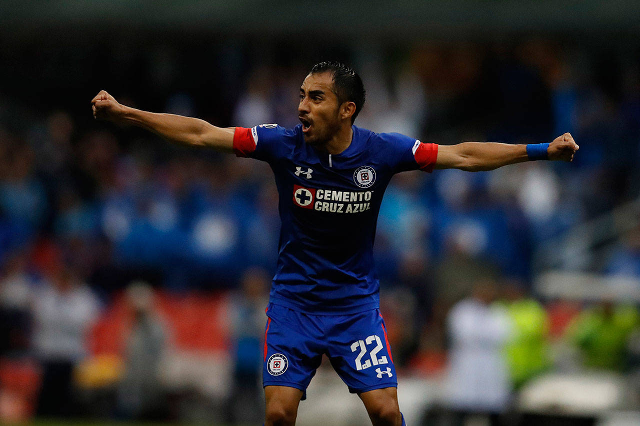 Cruz Azul se mantiene como líder invicto en México