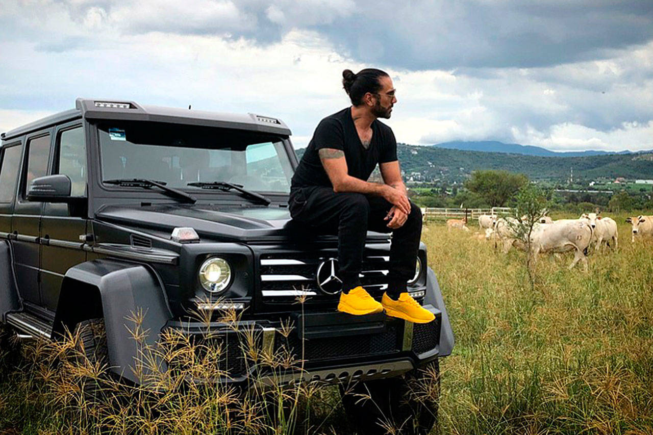 Estrena look Alejandro Fernández