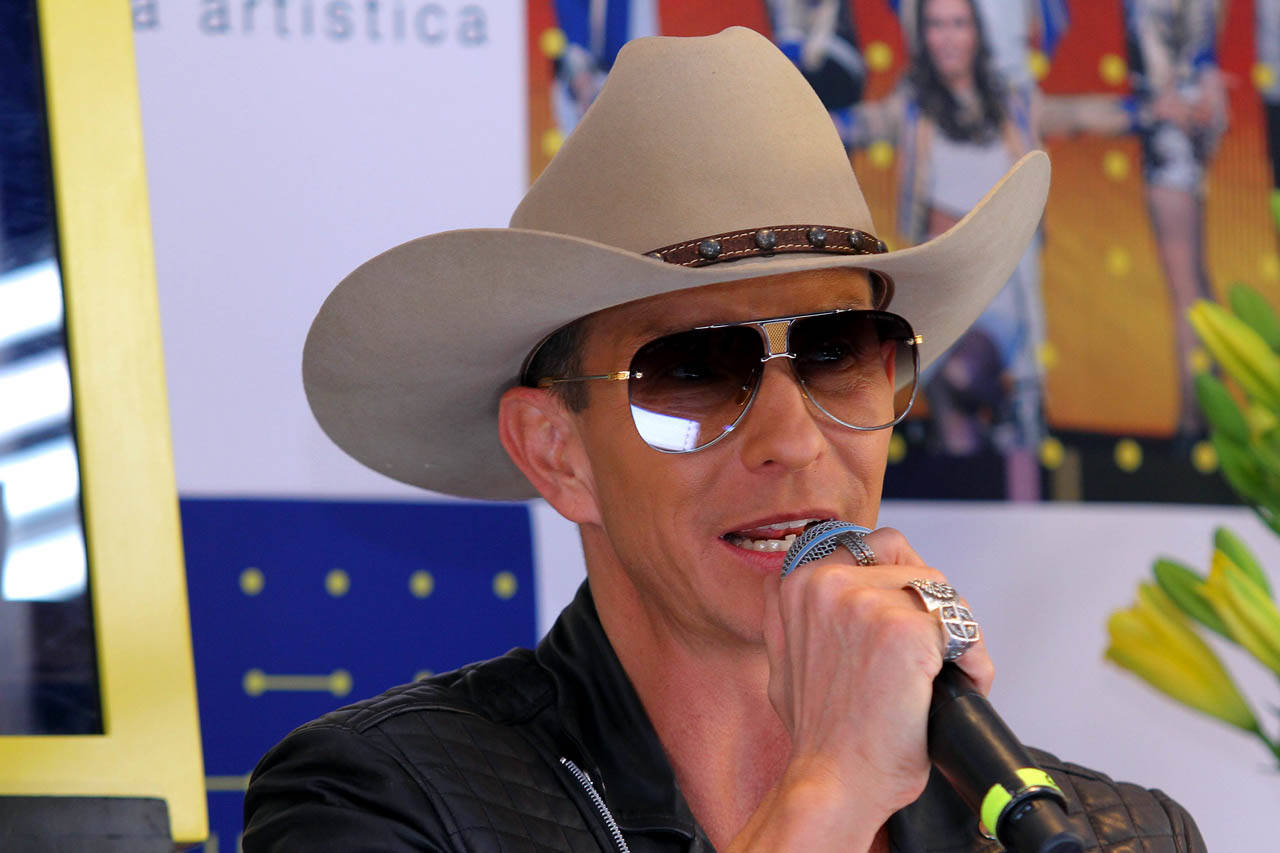 Recarga Erik Rubín las pilas en familia