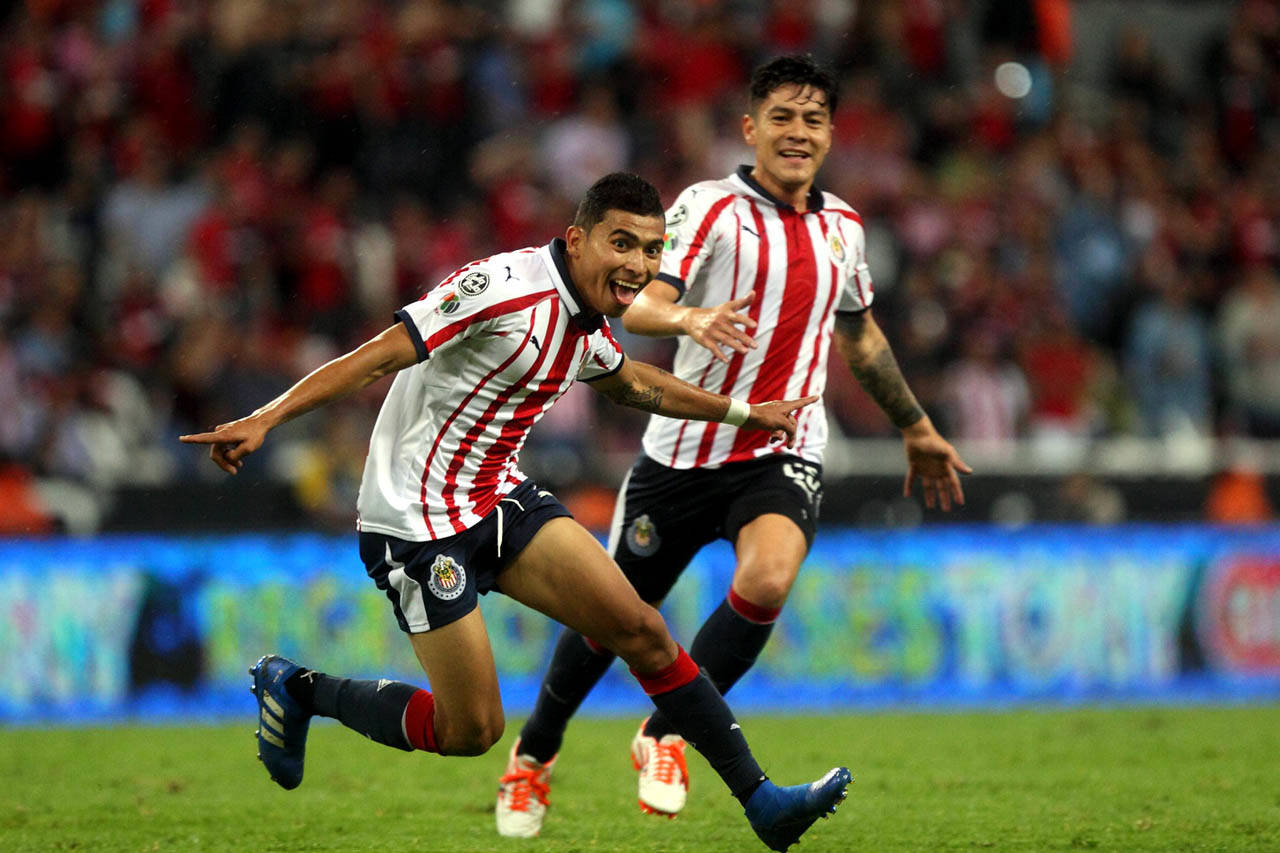 Están en Chivas sin refuerzos, pero unidos
