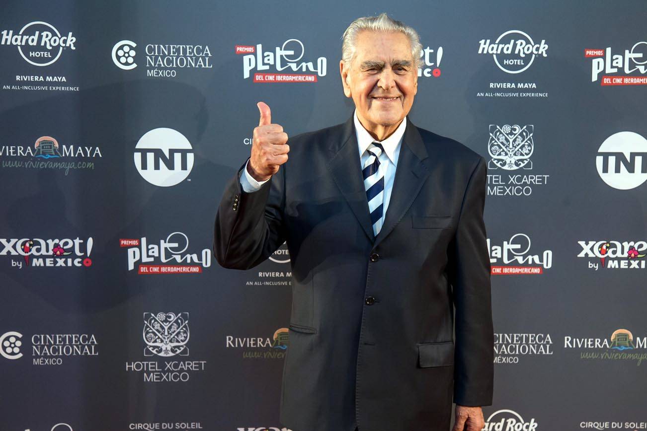 Vende Eric del Castillo casa por falta de lana