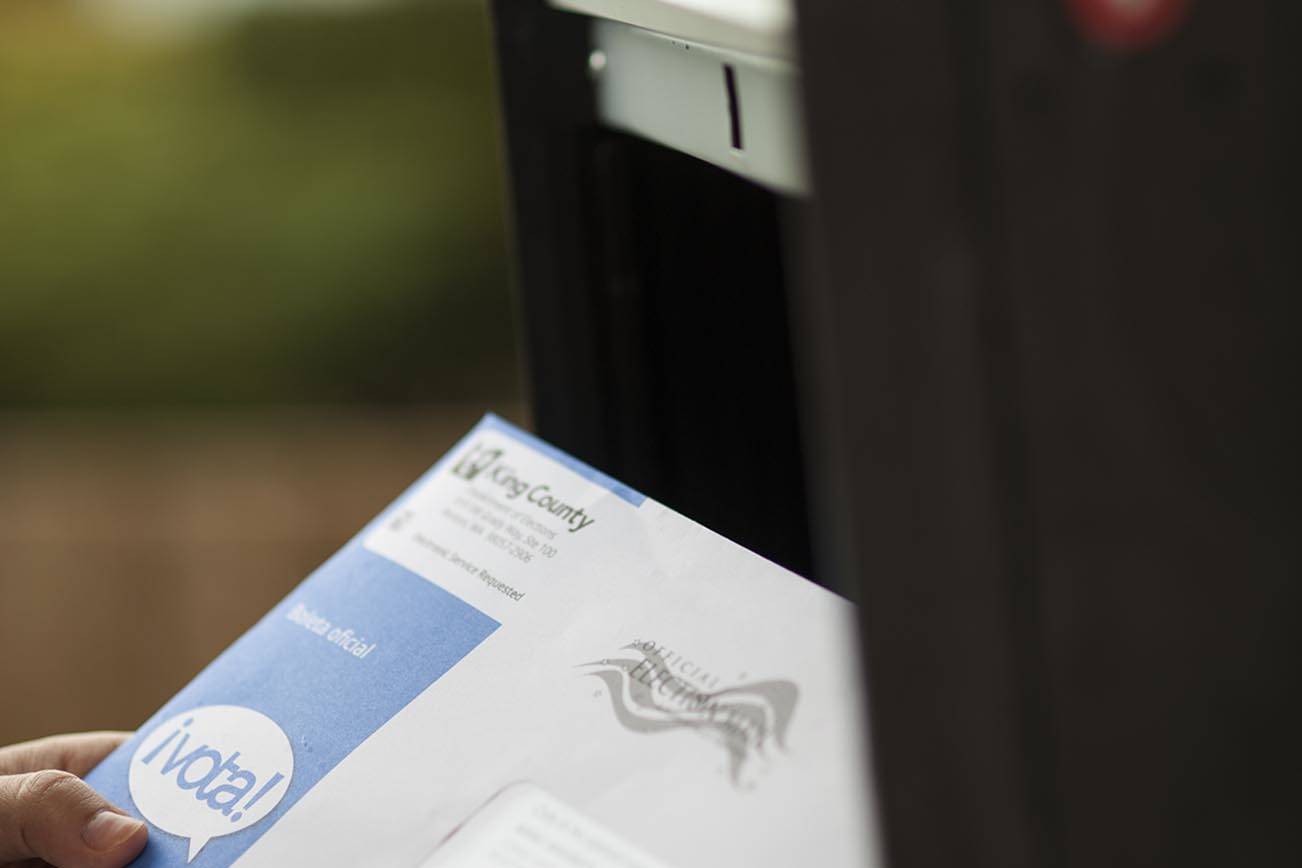 Por su familia y la comunidad: VOTE el 6 de noviembre