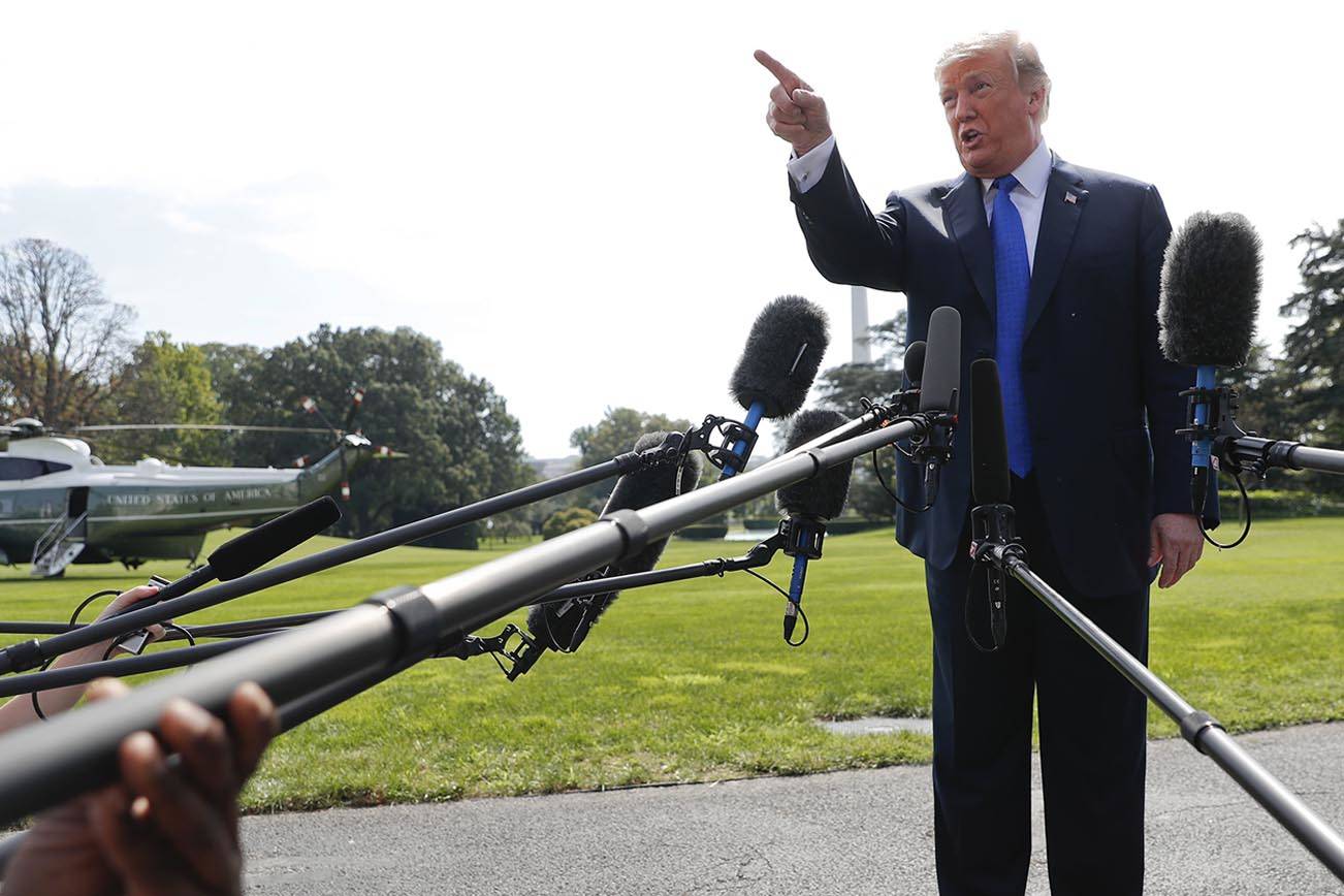 Trump prevé caos si demócratas toman el control del Congreso