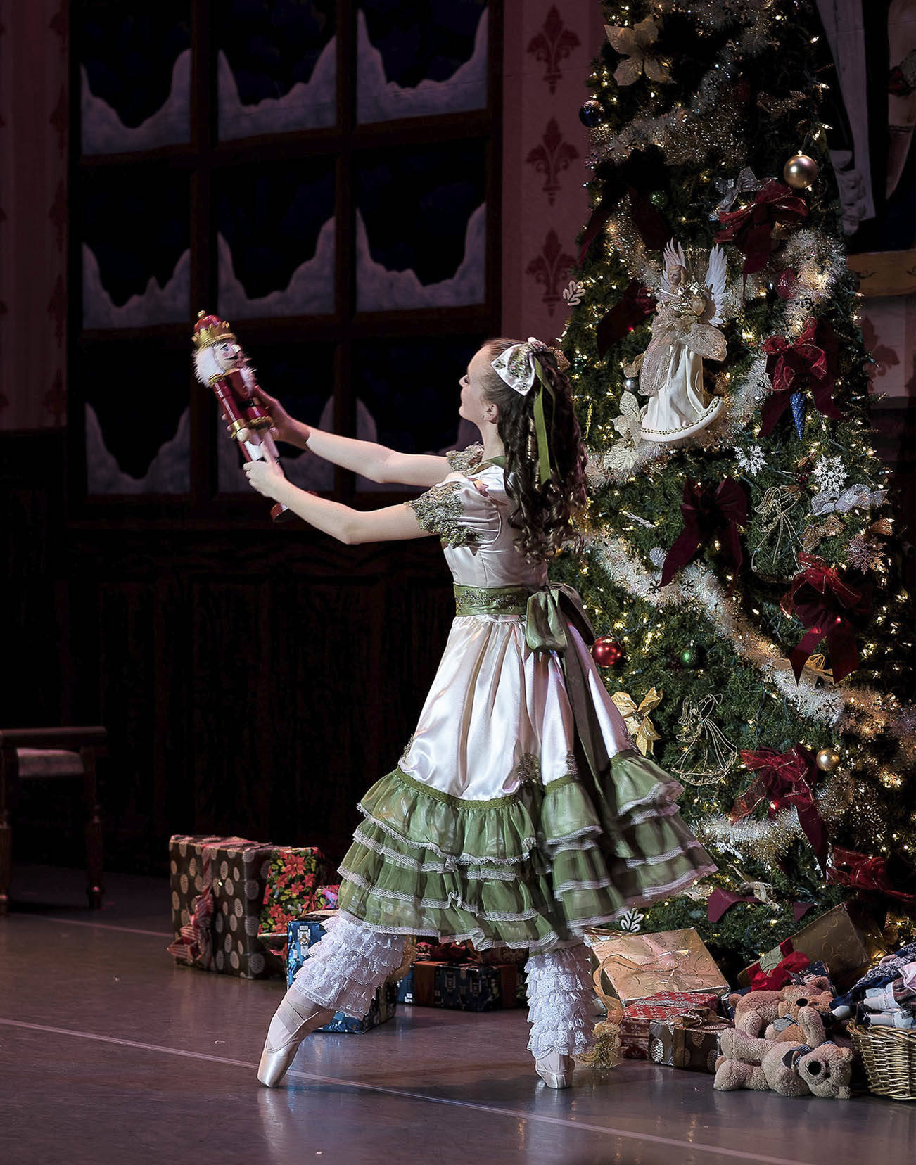 Artista venezolano nos presenta El Cascanueces en Renton y Auburn