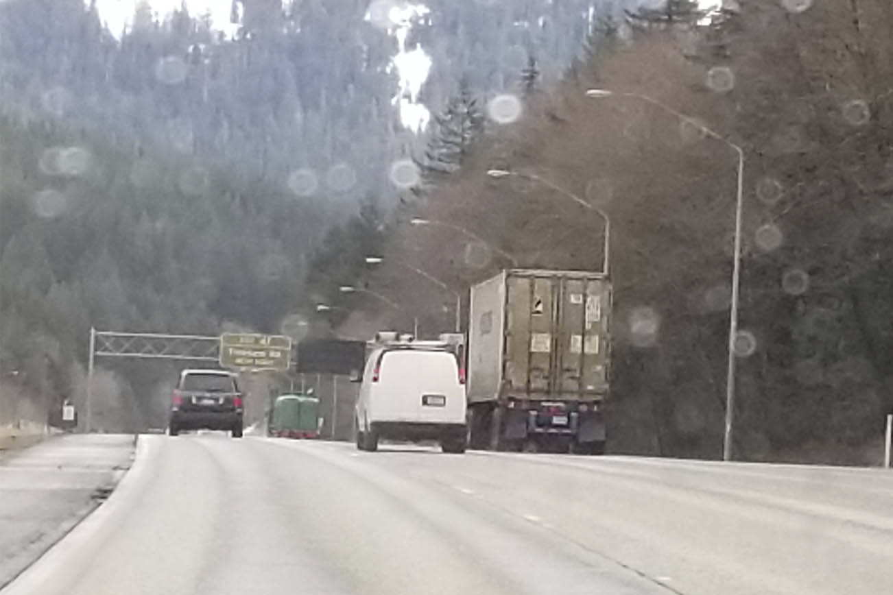 Multiples accidentes en Washington dejan varios heridos y muertos