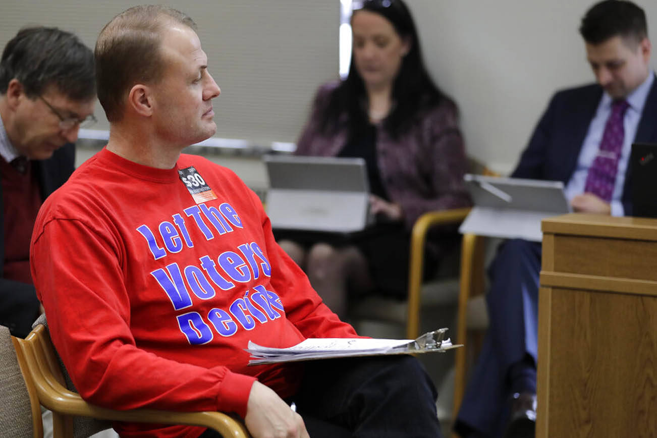 Promotor contra impuestos Tim Eyman bajo investigación en robo de silla de $ 70