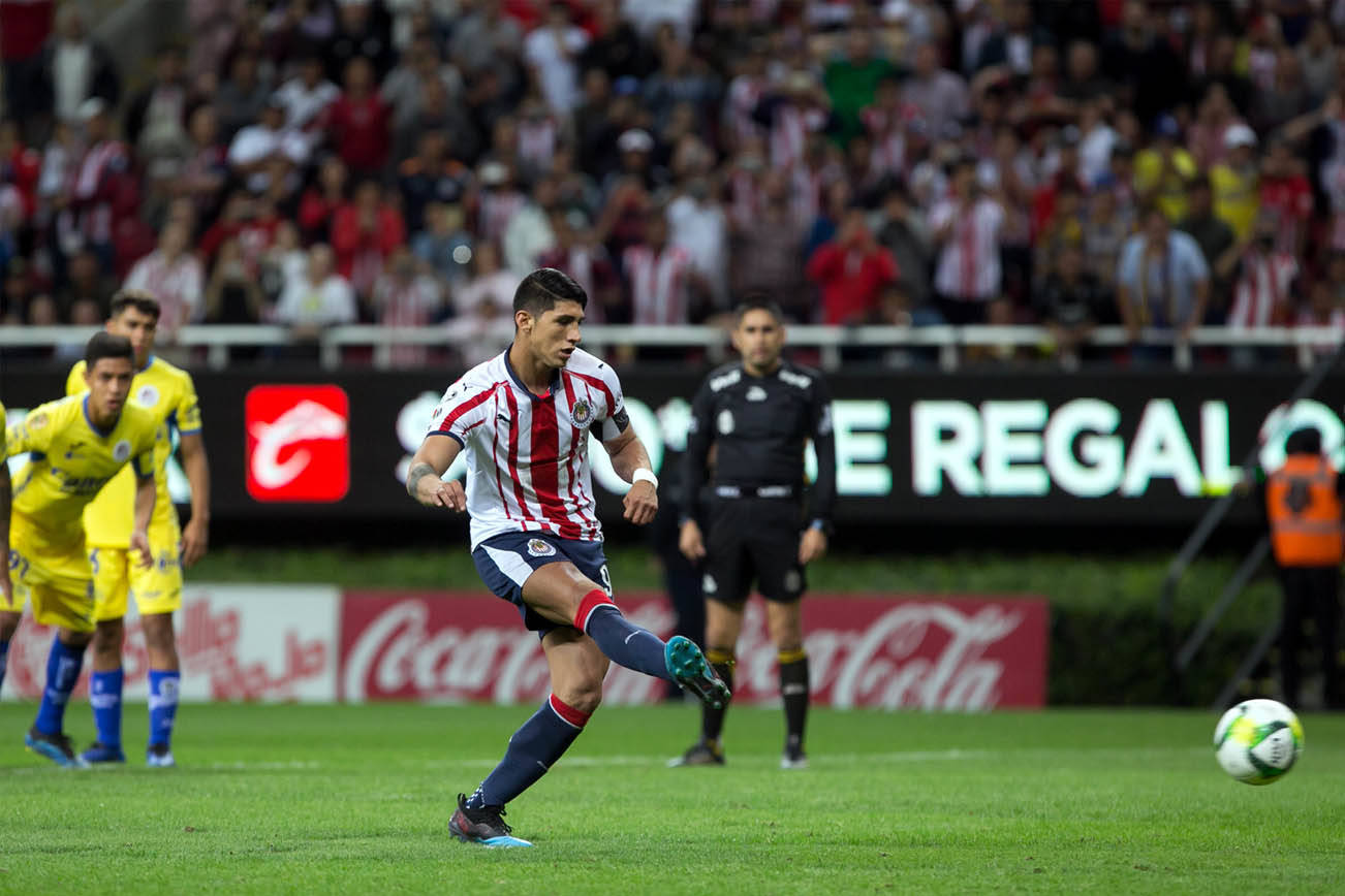 Festeja Pulido noche redonda