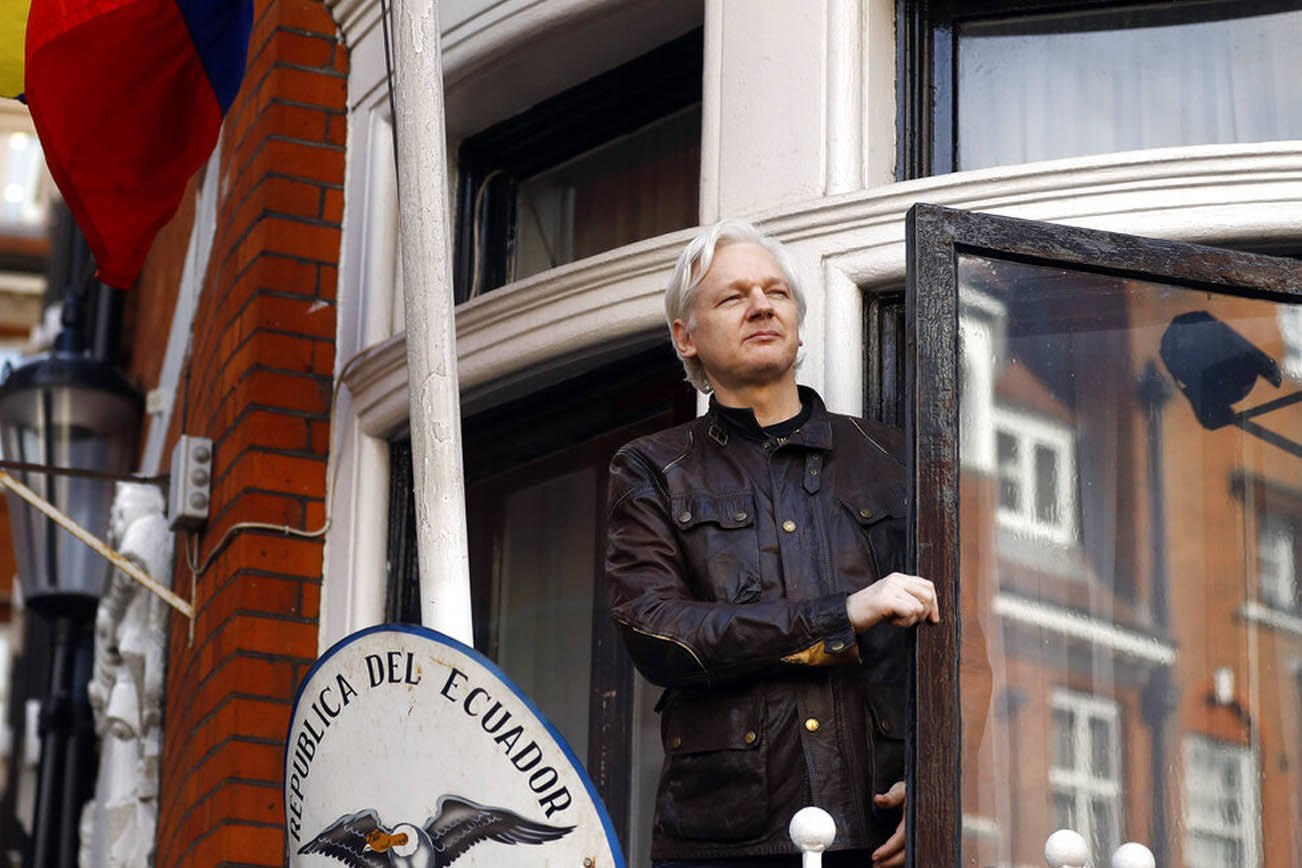 Ecuador: presidente Moreno acusa a Wikileaks de espiarlo