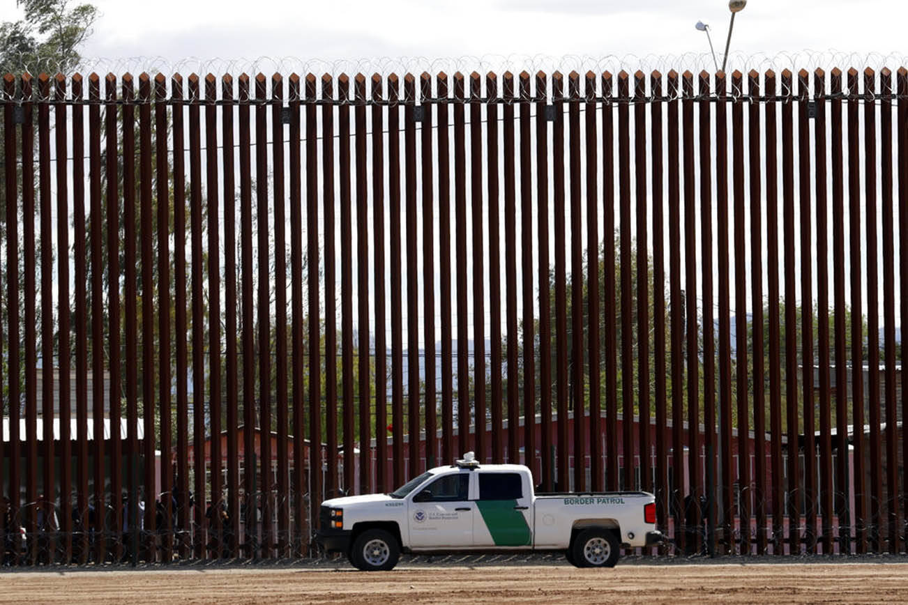 Demócratas preparan proyectos para la frontera