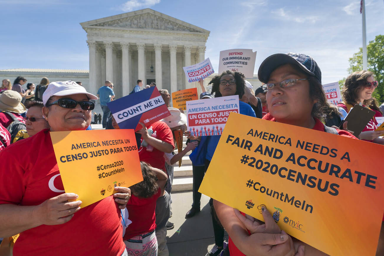 Corte Suprema se inclina por pregunta de ciudadanía en censo