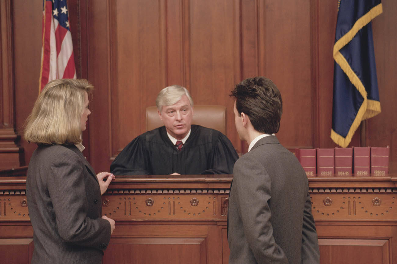 ¿Cómo me visto para ir a mi cita en la corte?