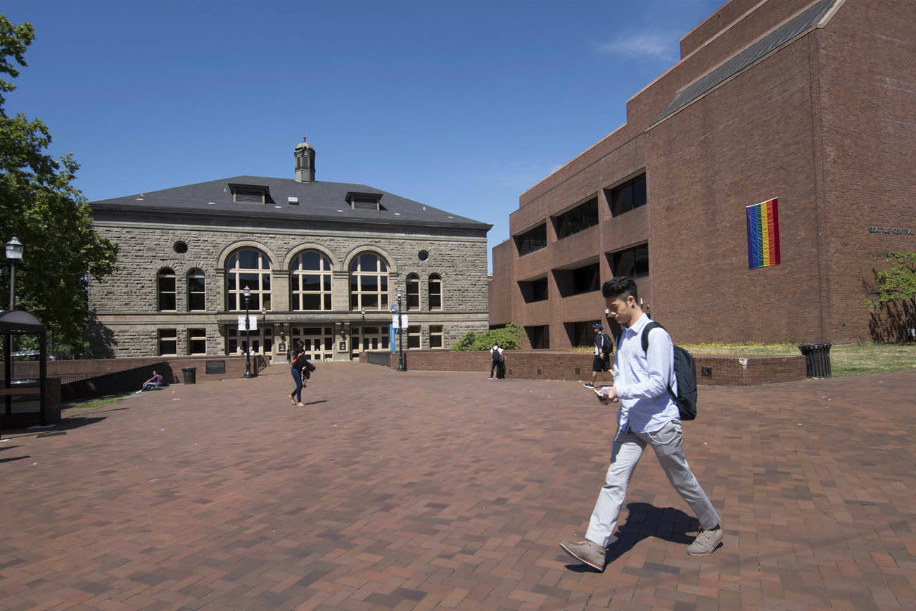 Programa de Seattle Central aspira traer más diversidad a la profesión de maestro