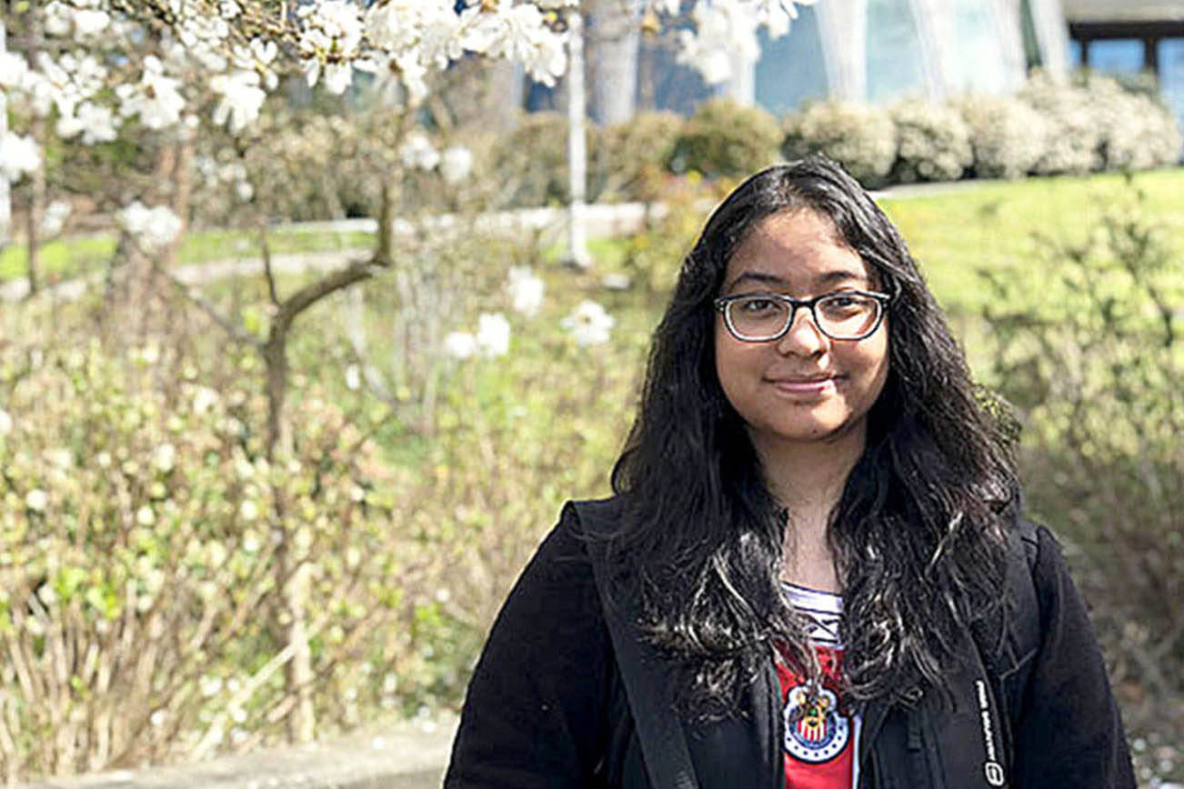 Alumna de Highline mira hacia el futuro en bioingeniería