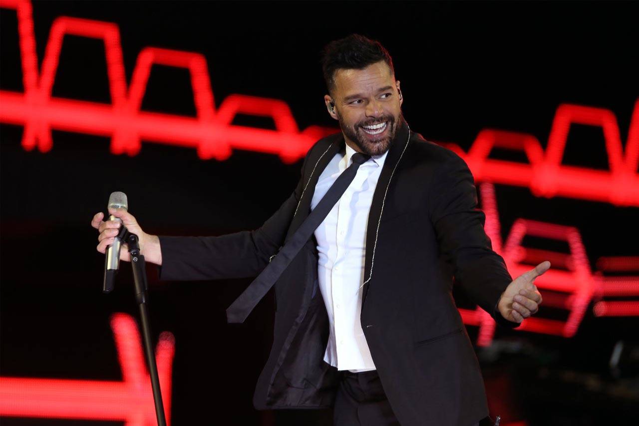 Lidera Ricky mega marcha