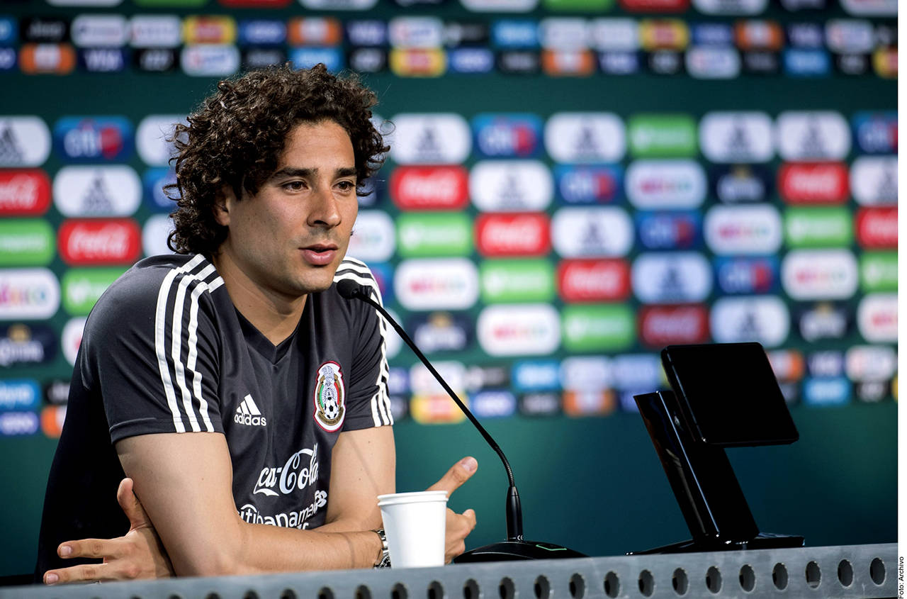 Anuncia América regreso de Ochoa