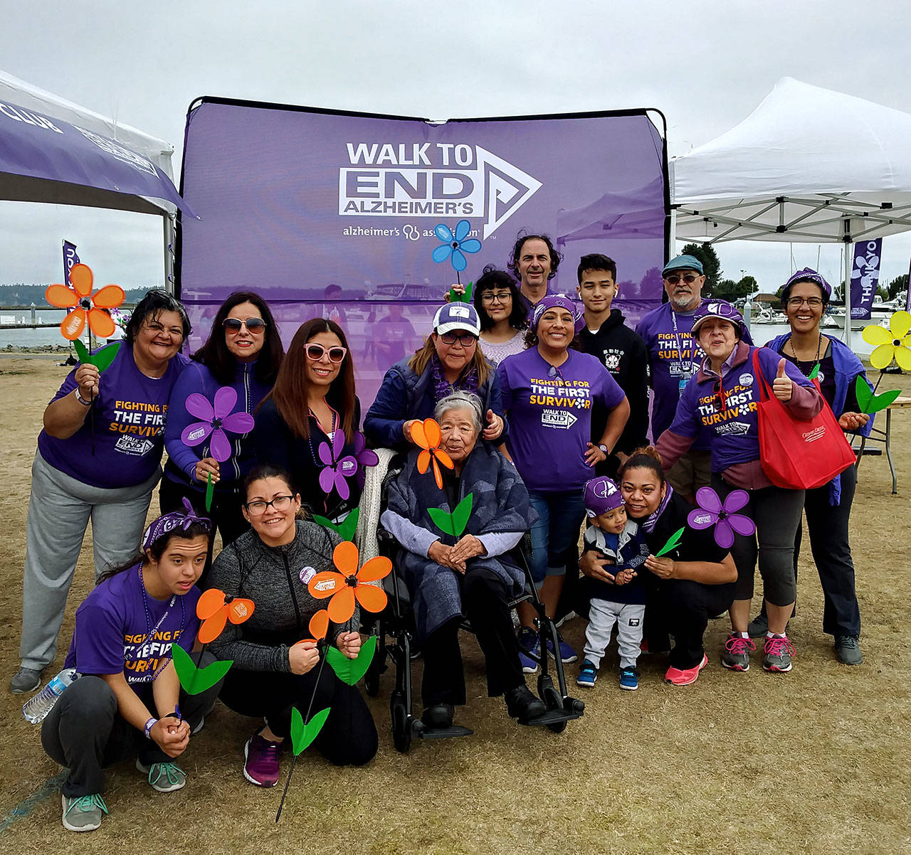 Grupo de Latinos rebasa meta durante Caminata para Acabar con el Alzheimer