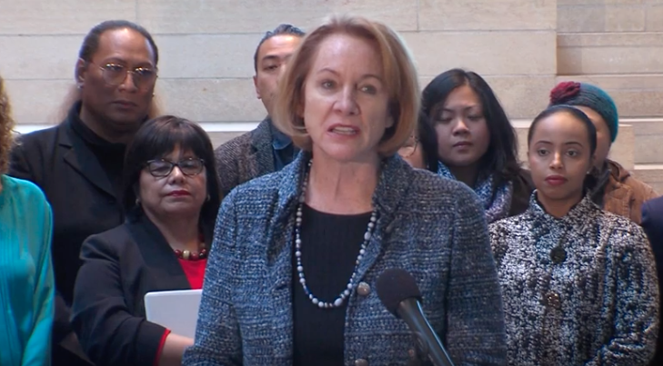 Organizaciones de Seattle se oponen al aumento de la tarifa de ciudadanía y otras solicitudes de inmigración