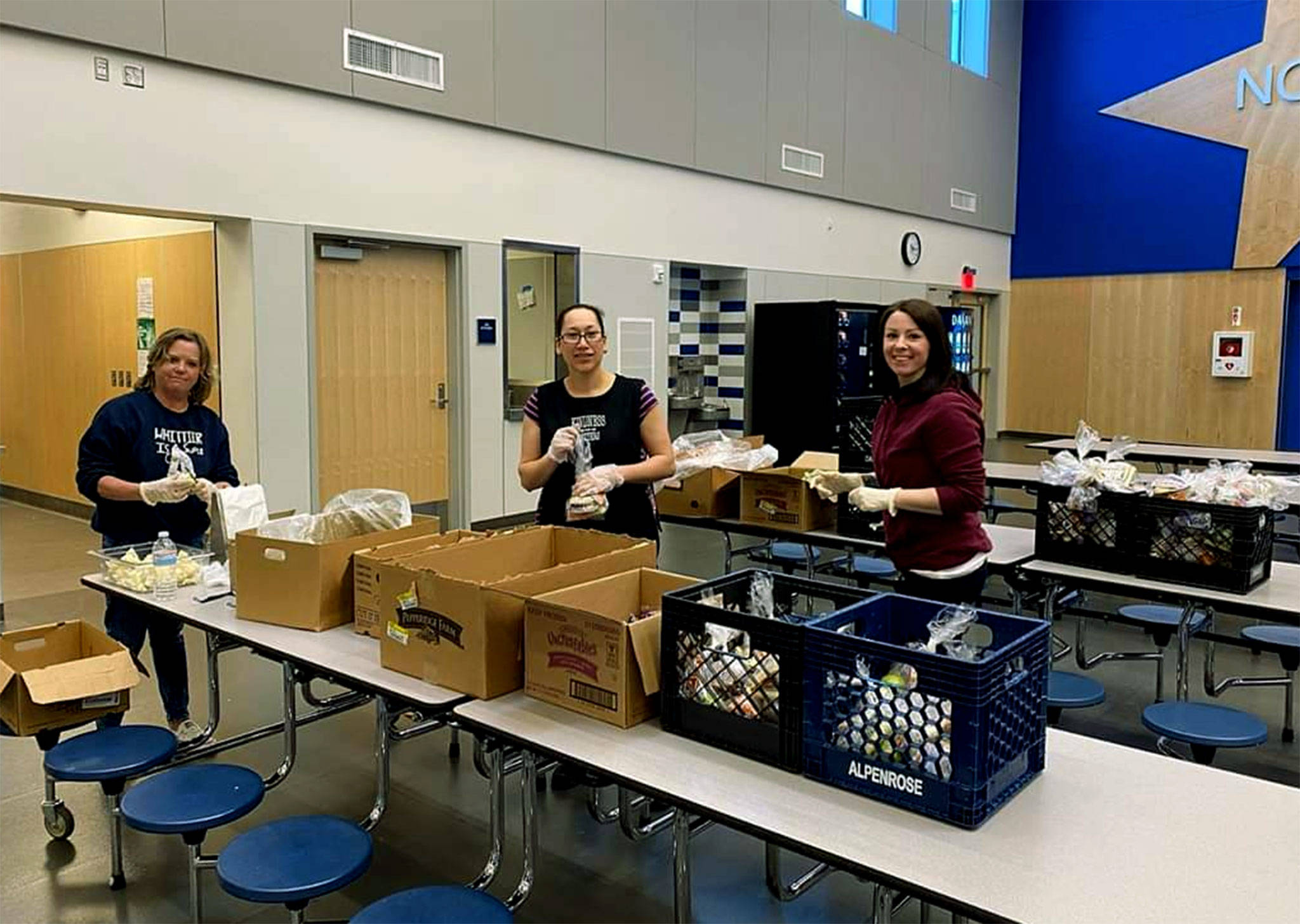 Sitios escolares dan almuerzo gratis
